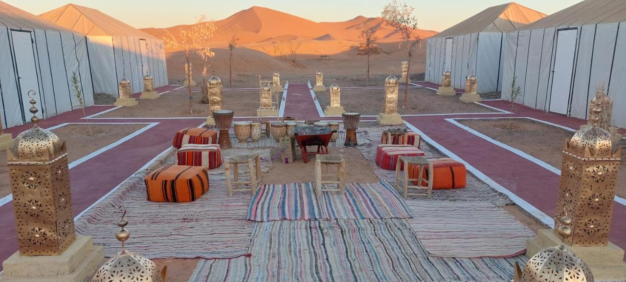 Tafouyte Luxury Camp Hotell Merzouga Exteriör bild