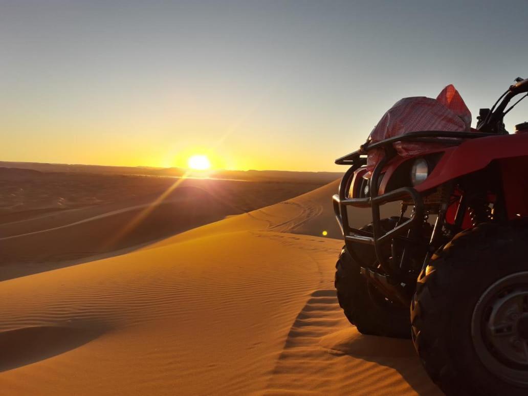 Tafouyte Luxury Camp Hotell Merzouga Exteriör bild