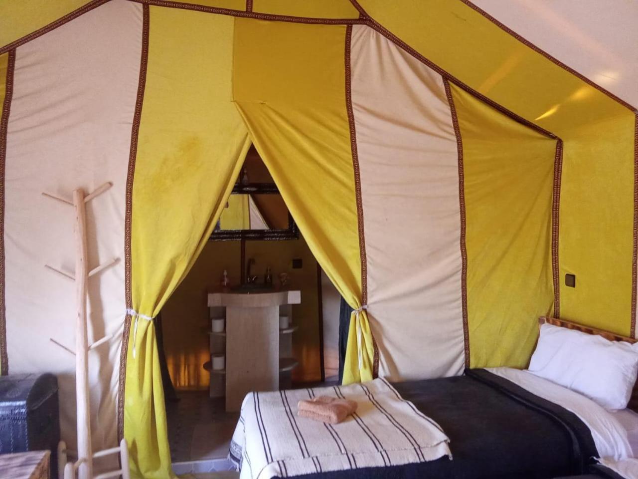 Tafouyte Luxury Camp Hotell Merzouga Rum bild