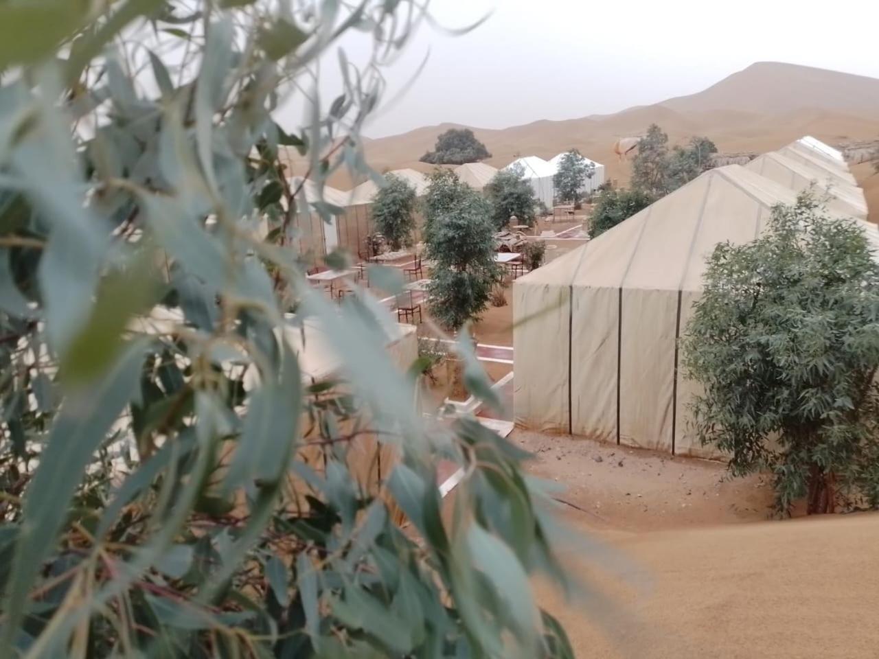 Tafouyte Luxury Camp Hotell Merzouga Rum bild