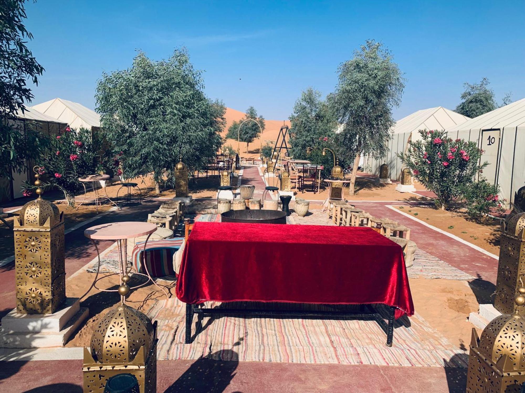 Tafouyte Luxury Camp Hotell Merzouga Exteriör bild